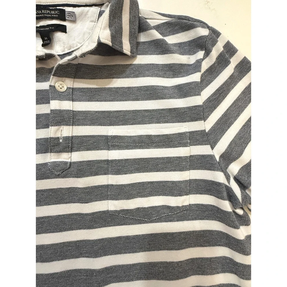 Banana Republic Polo Shirt Mens Medium Gray White Striped Performance Pique Knit